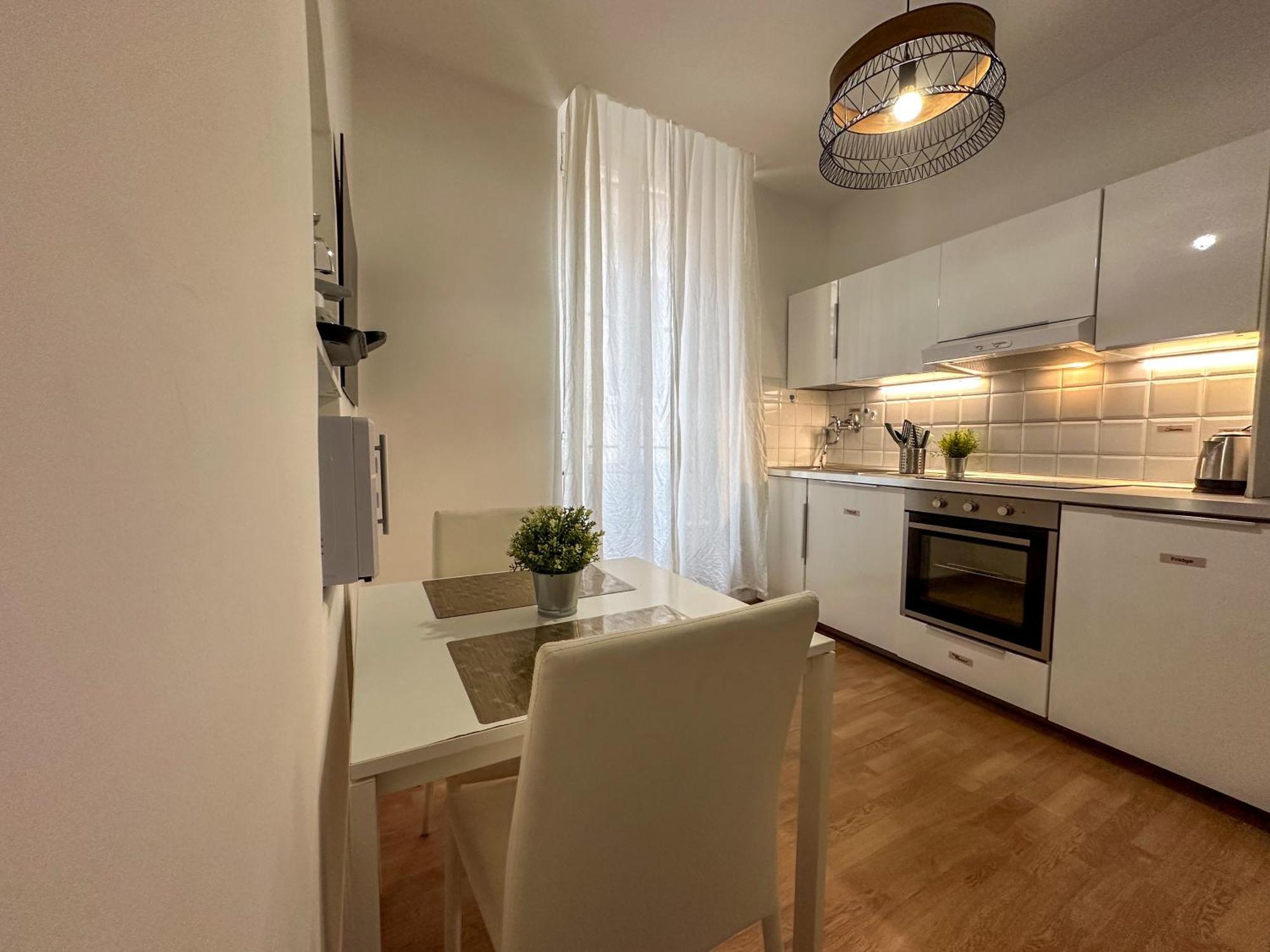 Apartment By The Colosseum - White Chic Flats 로마 외부 사진